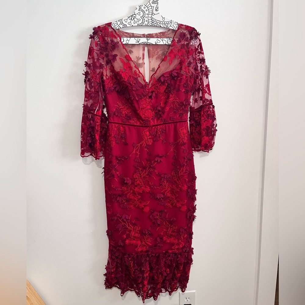 Marchesa Notte 3D Appliqué Flowers Cocktail Midi Dress In Burgundy Red Sz 2 $795